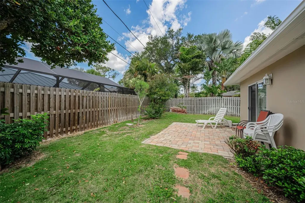 253 Park Circle S Dunedin FL 34698