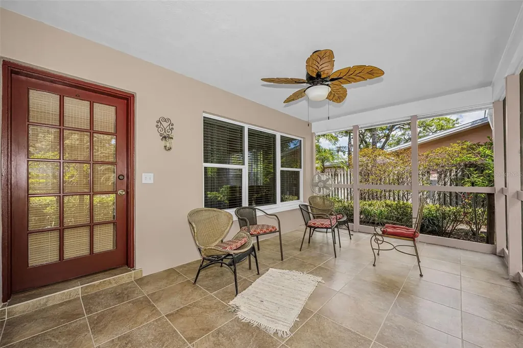 253 Park Circle S Dunedin FL 34698