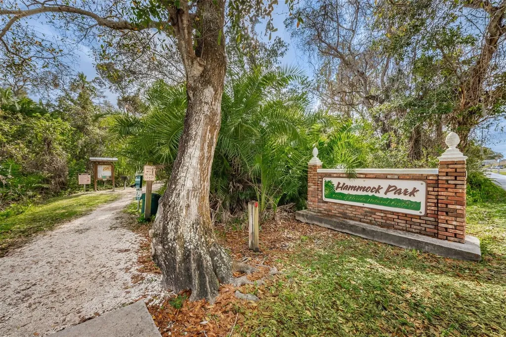 253 Park Circle S Dunedin FL 34698