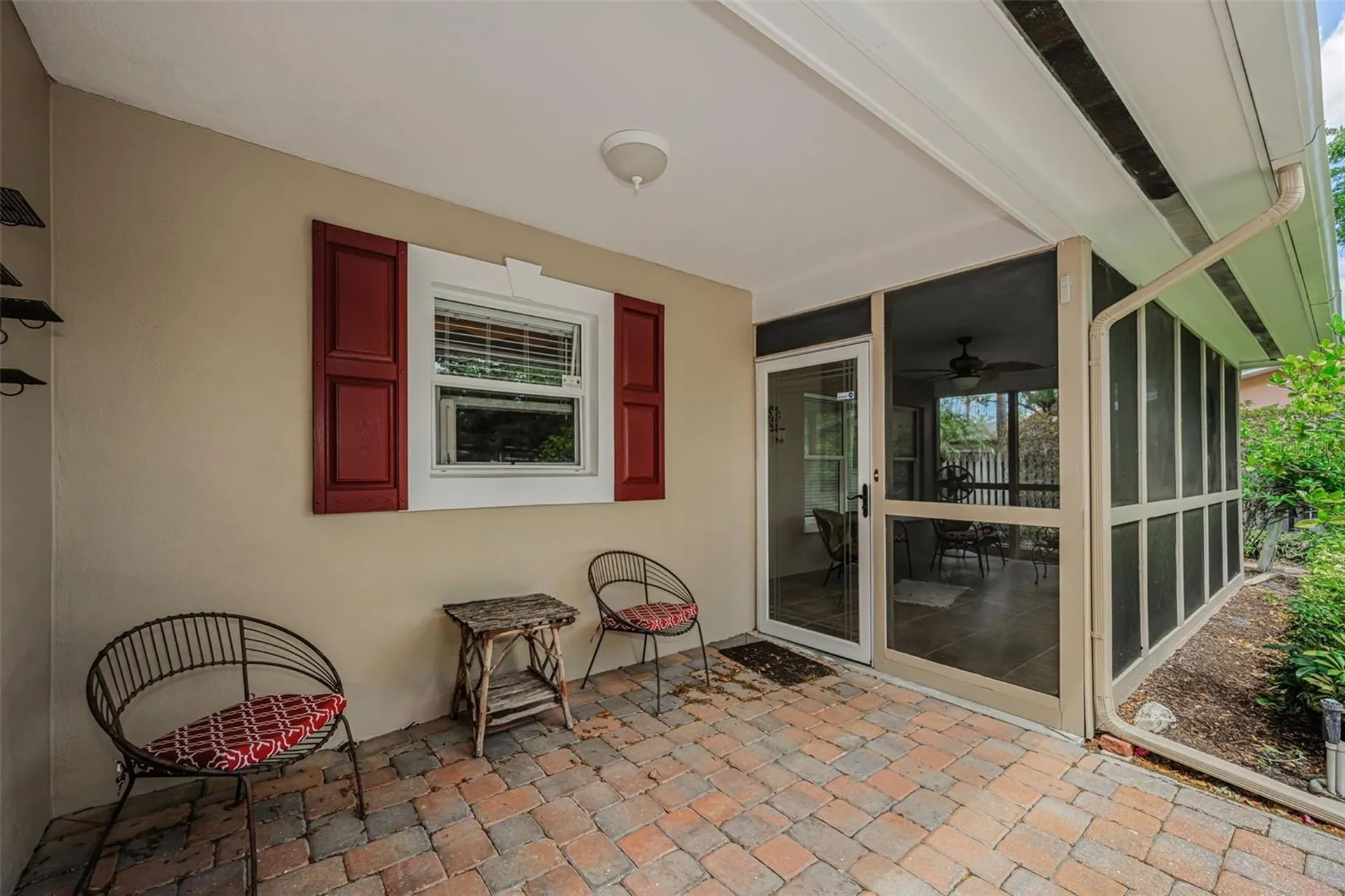 253 Park Circle S Dunedin FL 34698