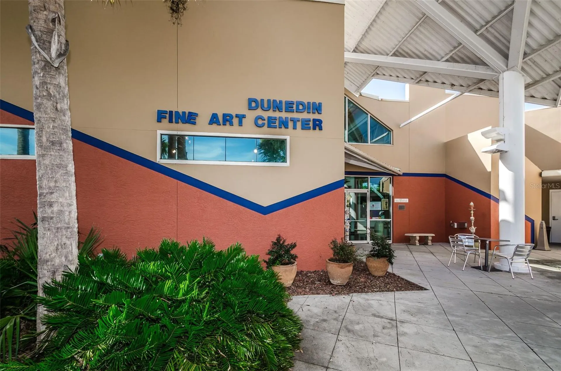 253 Park Circle S Dunedin FL 34698