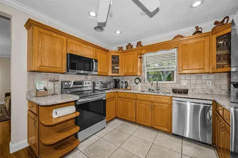253 Park Circle S Dunedin FL 34698