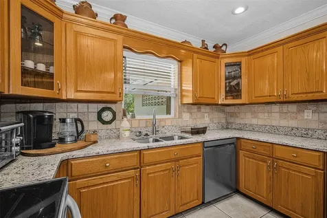 253 Park Circle S Dunedin FL 34698