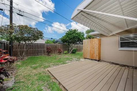 253 Park Circle S Dunedin FL 34698