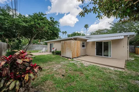 253 Park Circle S Dunedin FL 34698