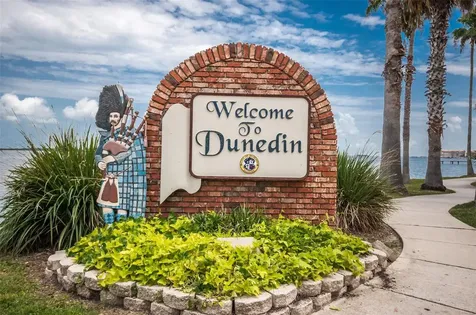253 Park Circle S Dunedin FL 34698
