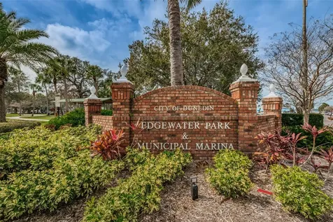 253 Park Circle S Dunedin FL 34698