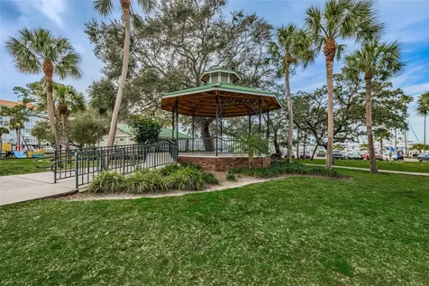 253 Park Circle S Dunedin FL 34698