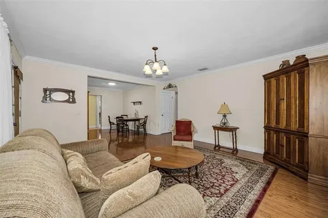 253 Park Circle S Dunedin FL 34698