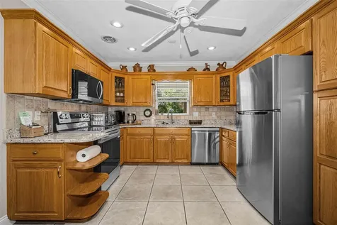 253 Park Circle S Dunedin FL 34698