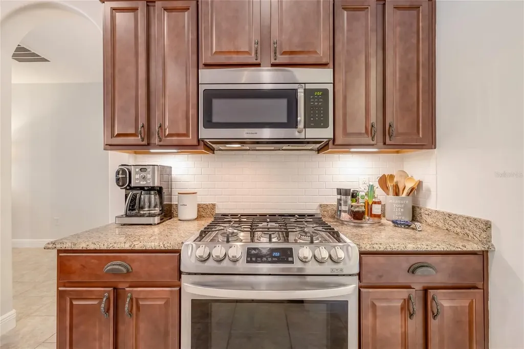 735 Evening Star Lane Deland FL 32724