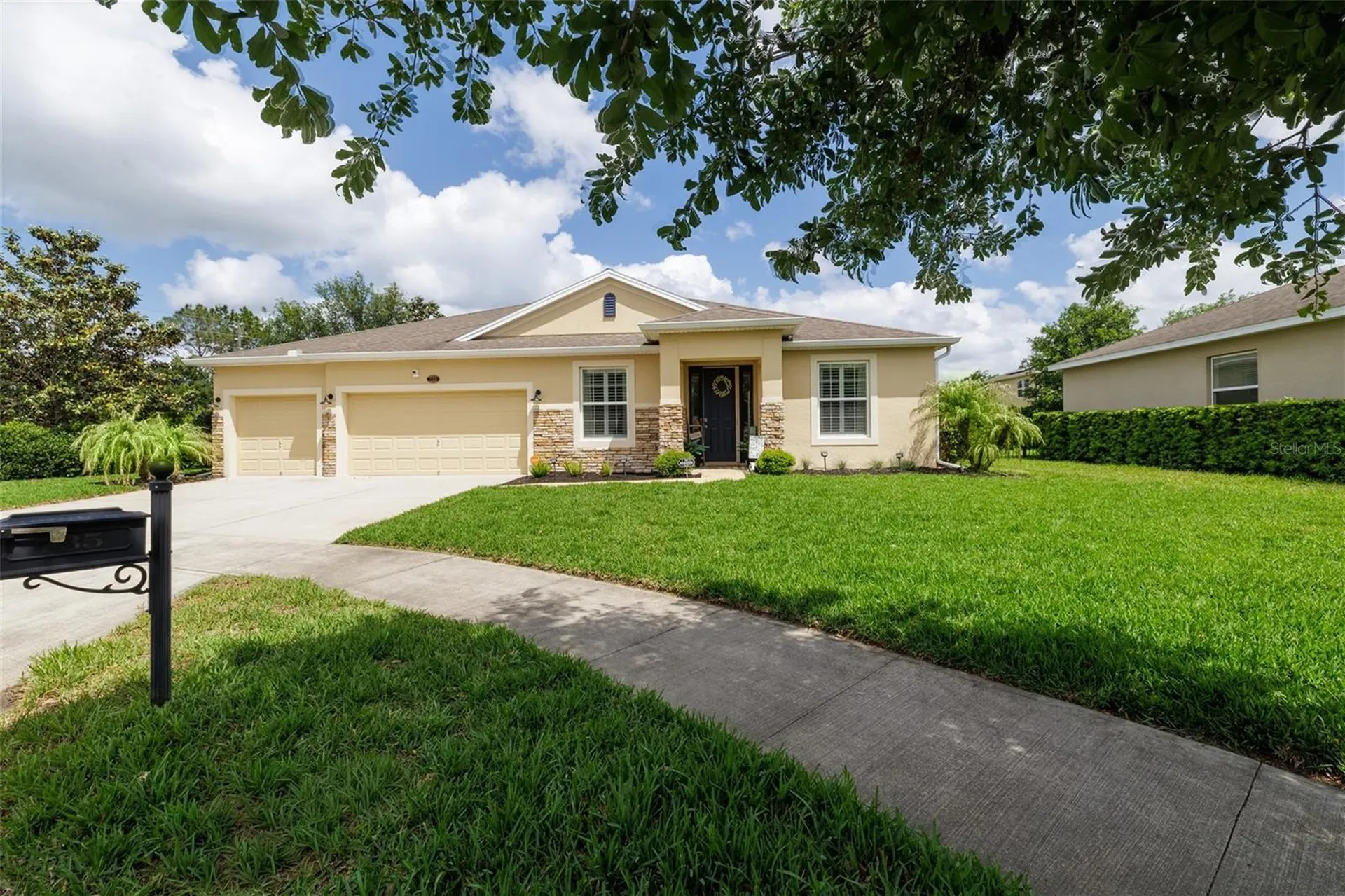 735 Evening Star Lane Deland FL 32724