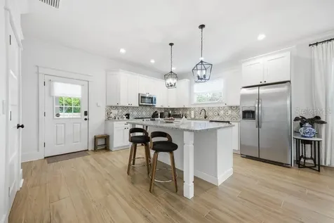 7112 N 9th Street Tampa FL 33604