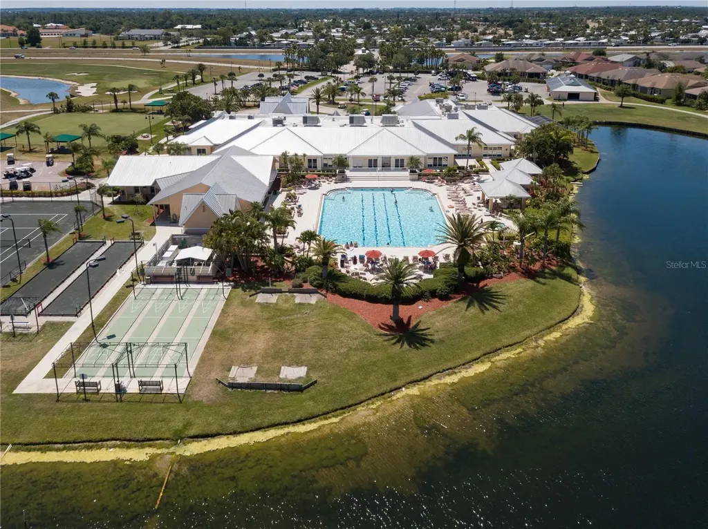 1670 Royal Court Port Charlotte FL 33980