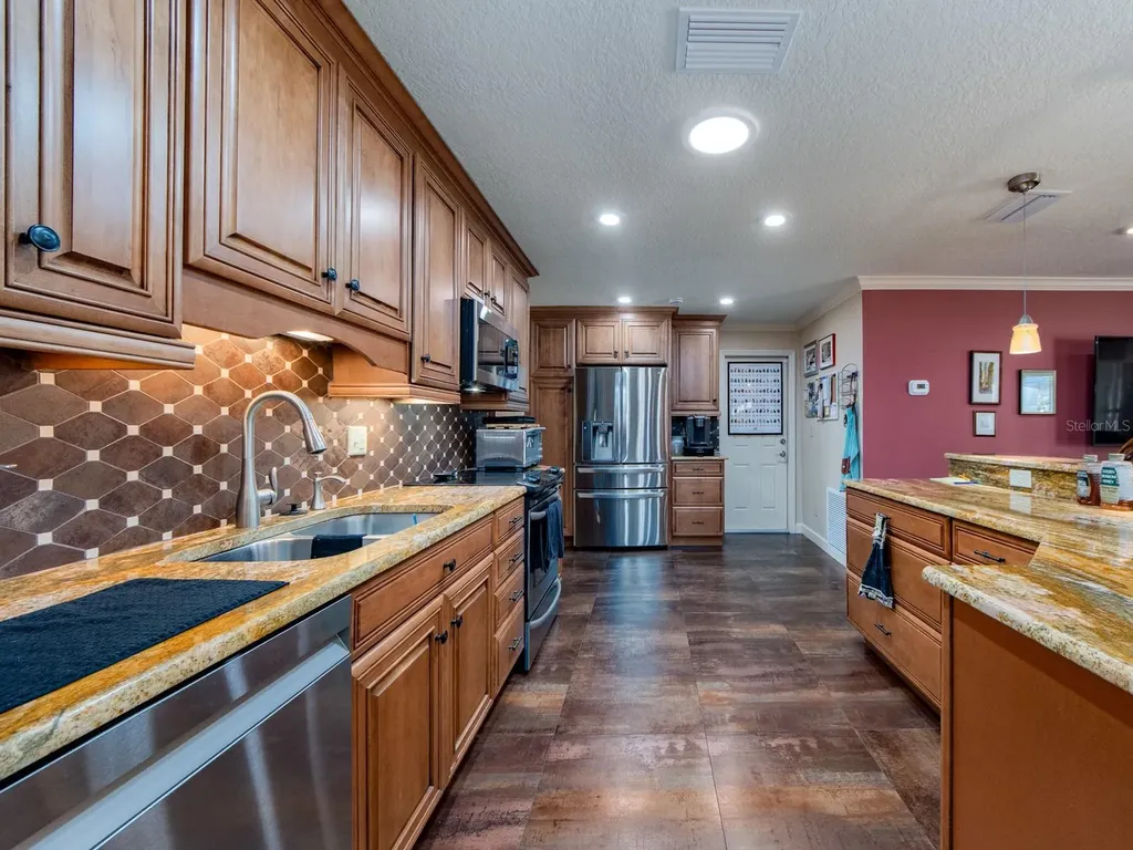 9227 143rd Street Seminole FL 33776