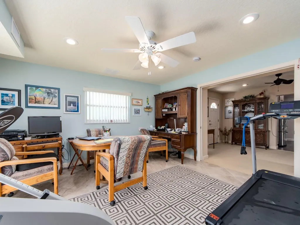 9227 143rd Street Seminole FL 33776