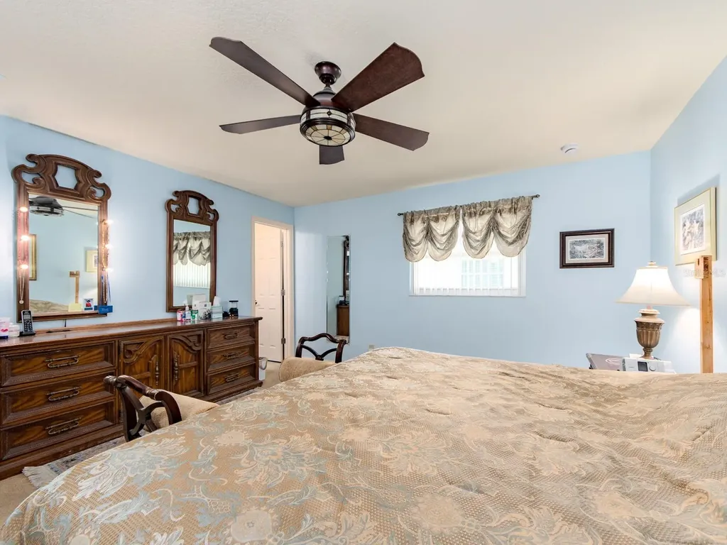 9227 143rd Street Seminole FL 33776