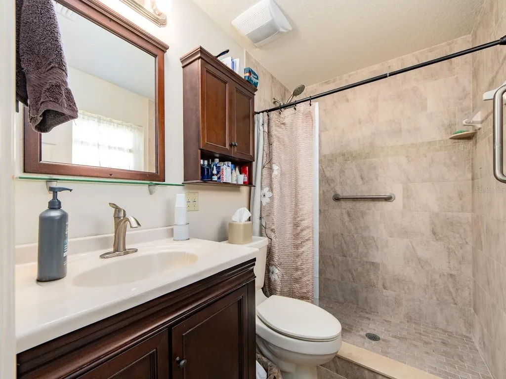 9227 143rd Street Seminole FL 33776