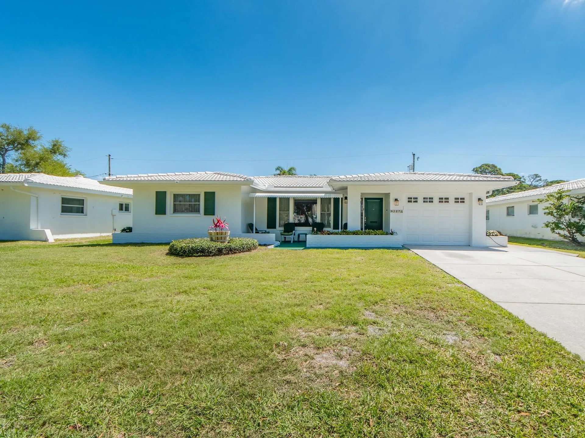 9227 143rd Street Seminole FL 33776
