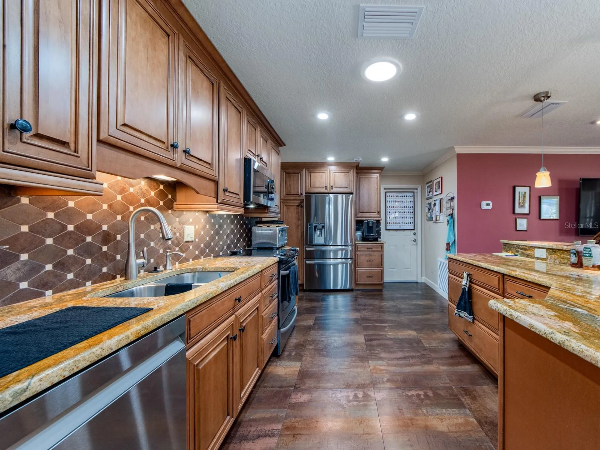 9227 143rd Street Seminole FL 33776
