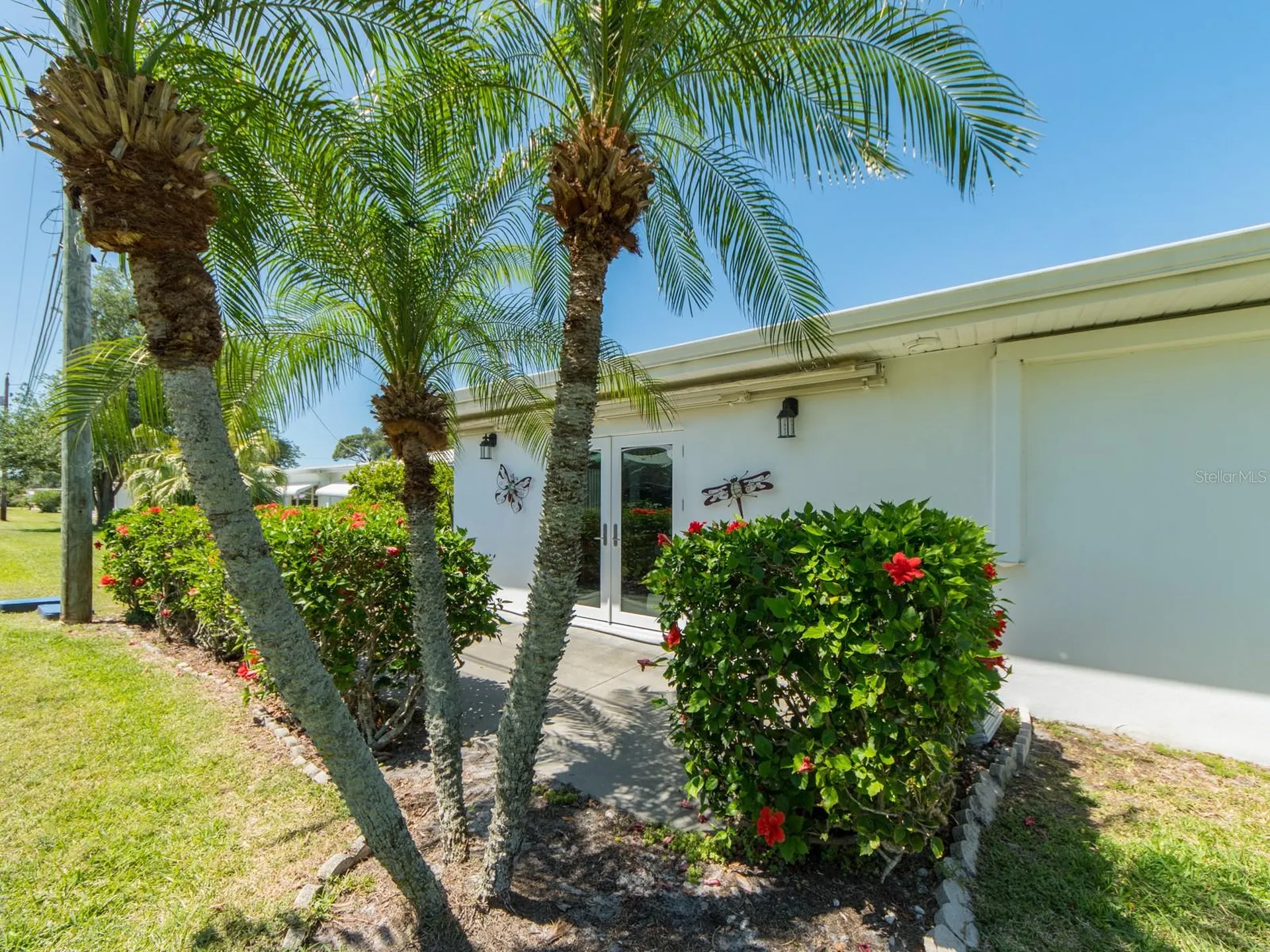 9227 143rd Street Seminole FL 33776