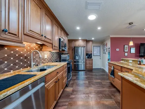 9227 143rd Street Seminole FL 33776