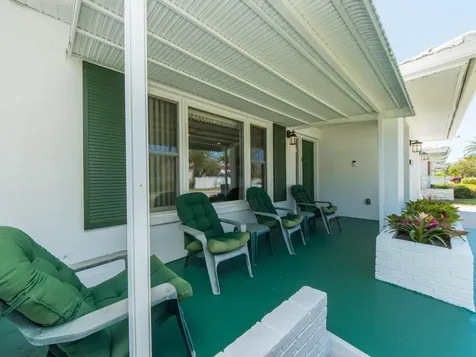 9227 143rd Street Seminole FL 33776