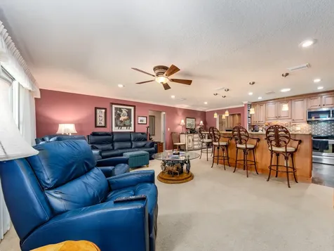 9227 143rd Street Seminole FL 33776