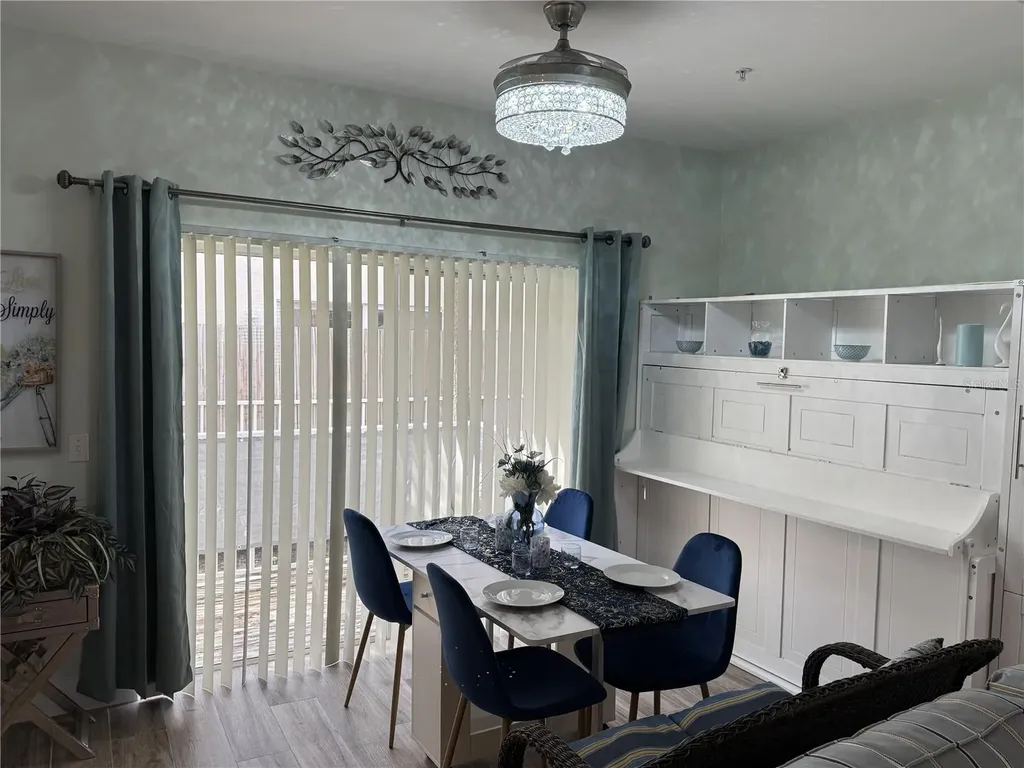 3304 Lisa Lane Naples FL 34109