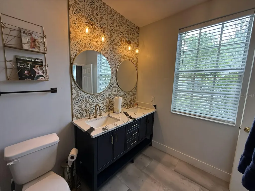3304 Lisa Lane Naples FL 34109