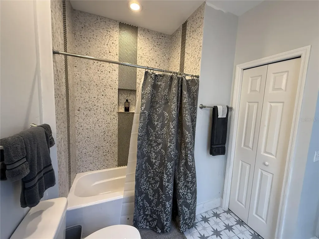 3304 Lisa Lane Naples FL 34109