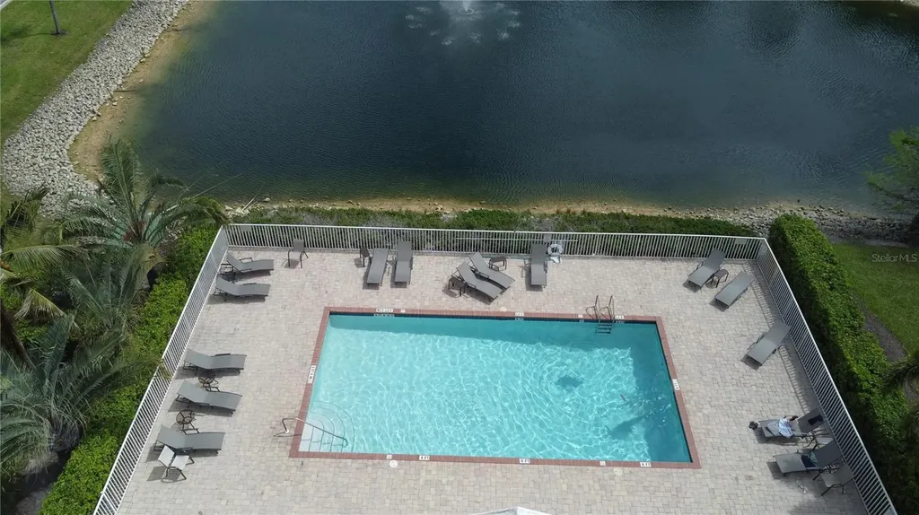 3304 Lisa Lane Naples FL 34109