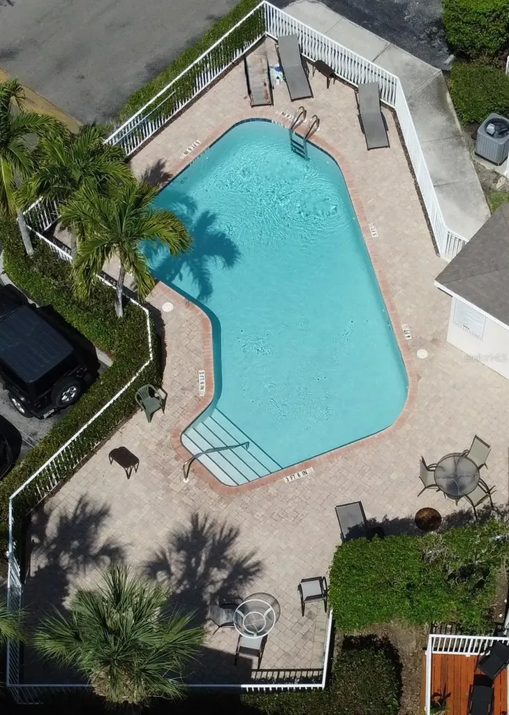 3304 Lisa Lane Naples FL 34109