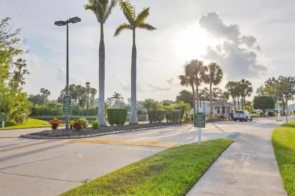 1 Meadow Circle Ellenton FL 34222