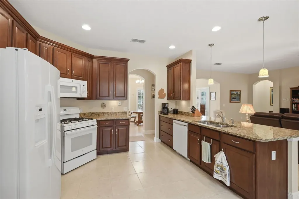 832 Deer Fern Avenue Deland FL 32720