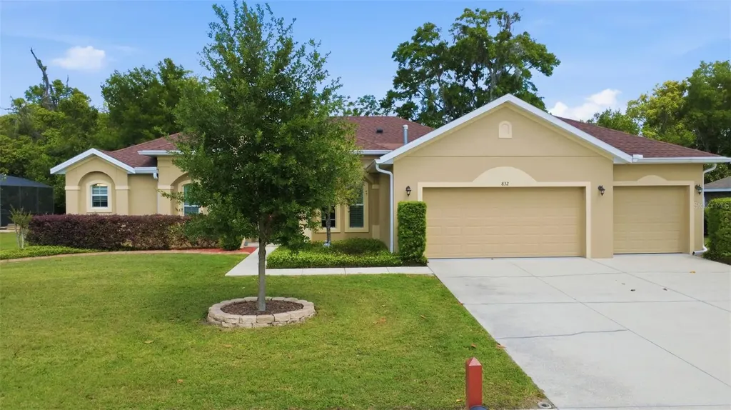 832 Deer Fern Avenue Deland FL 32720