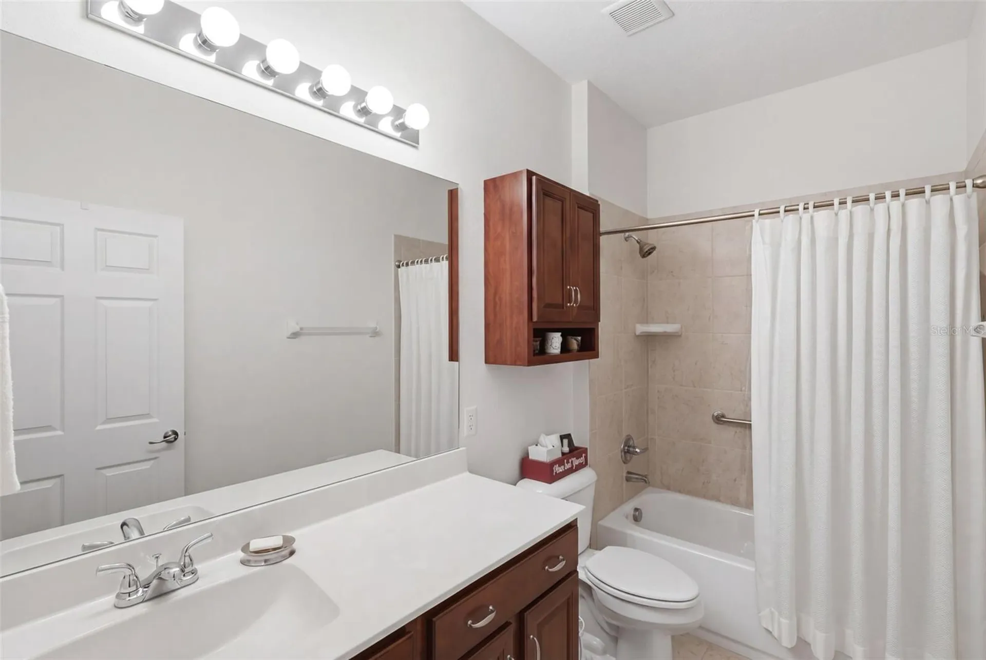 832 Deer Fern Avenue Deland FL 32720