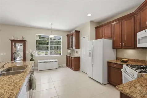 832 Deer Fern Avenue Deland FL 32720