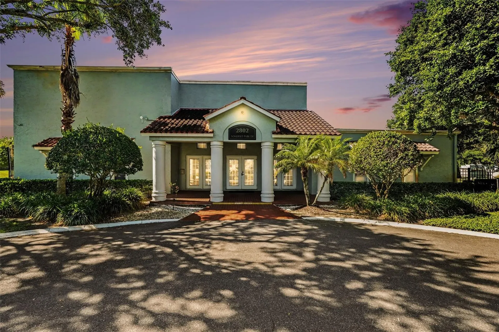 2845 Somerset Park Drive Tampa FL 33613