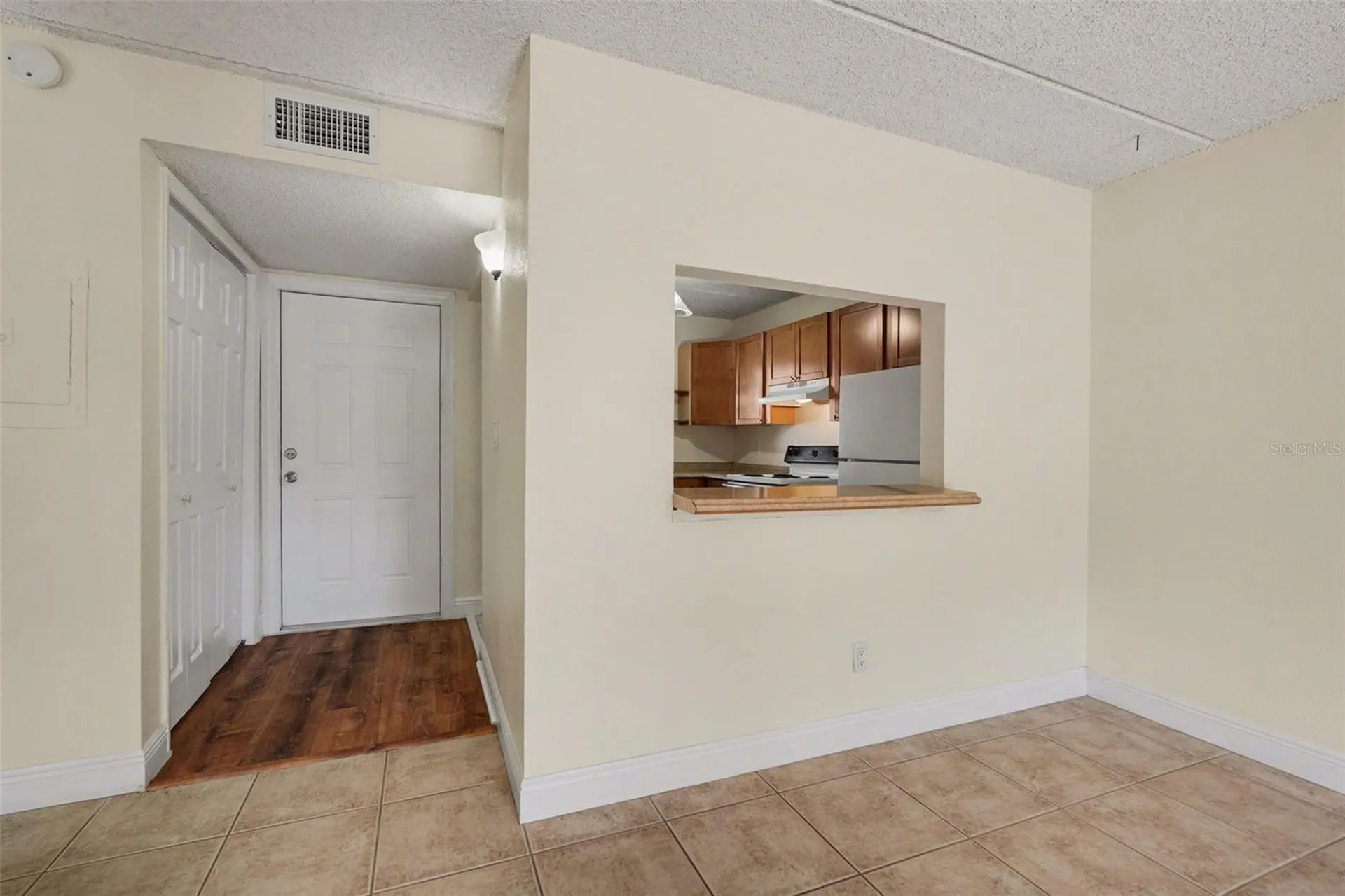 2845 Somerset Park Drive Tampa FL 33613