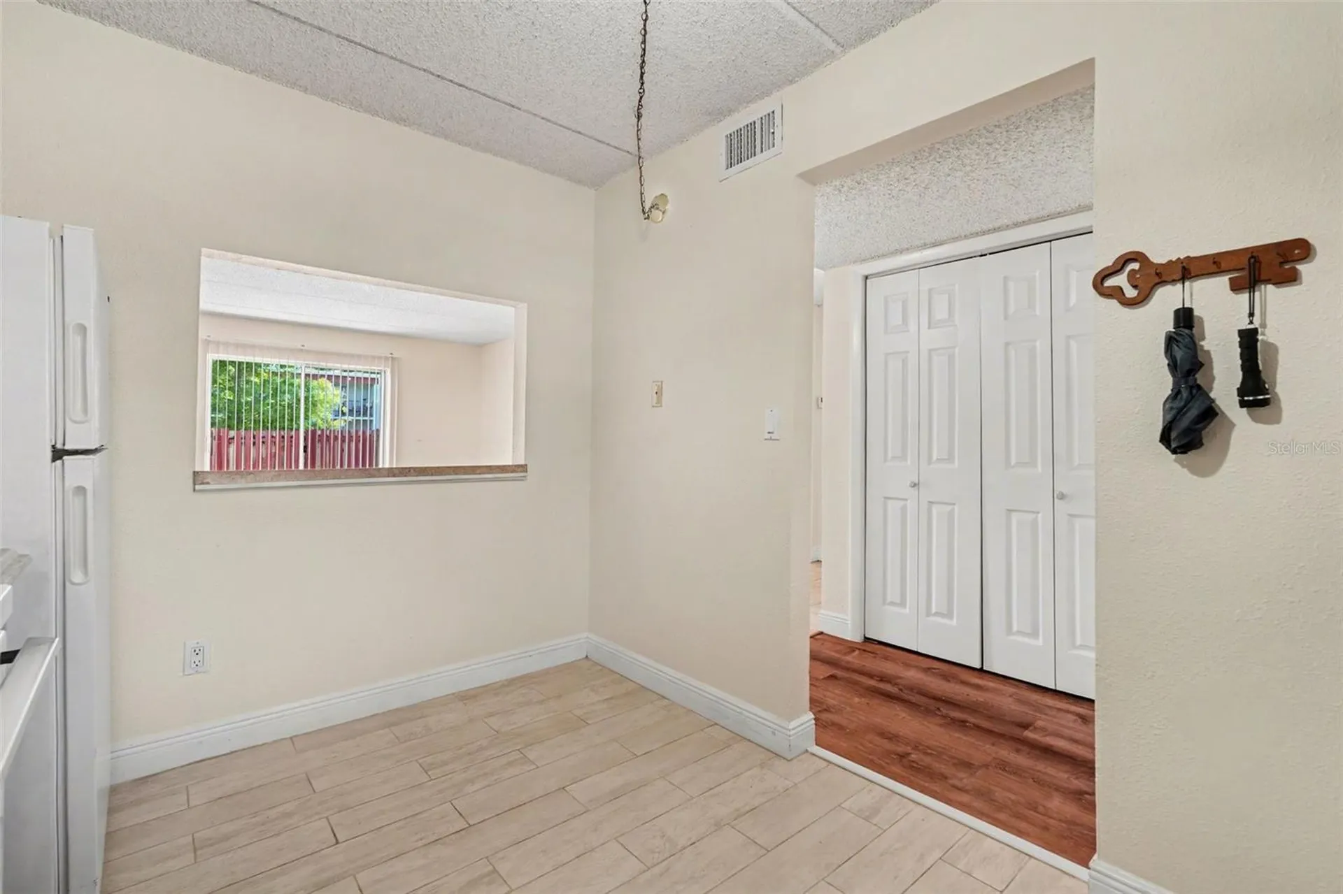 2845 Somerset Park Drive Tampa FL 33613