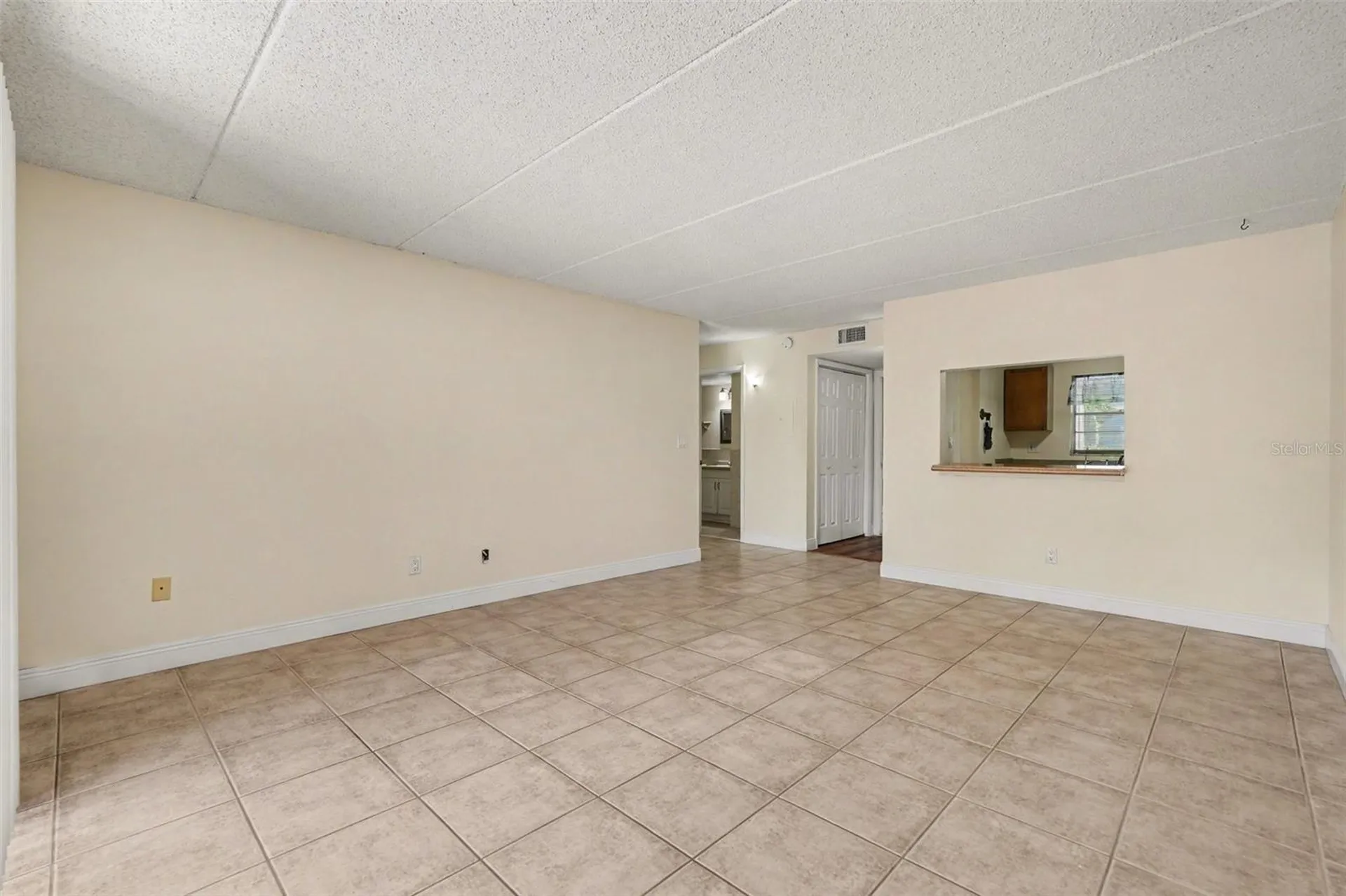 2845 Somerset Park Drive Tampa FL 33613