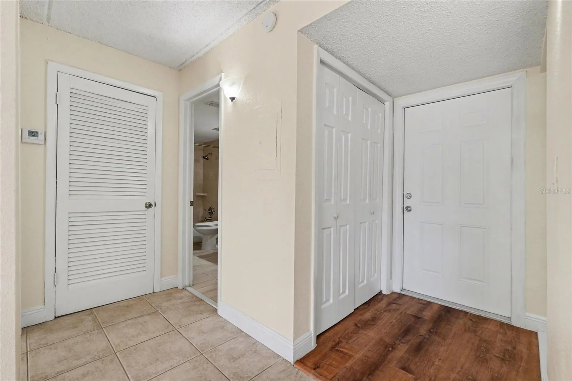 2845 Somerset Park Drive Tampa FL 33613