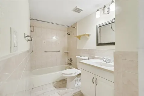 2845 Somerset Park Drive Tampa FL 33613