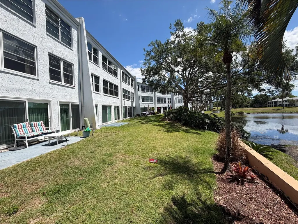 225 Country Club Drive Largo FL 33771
