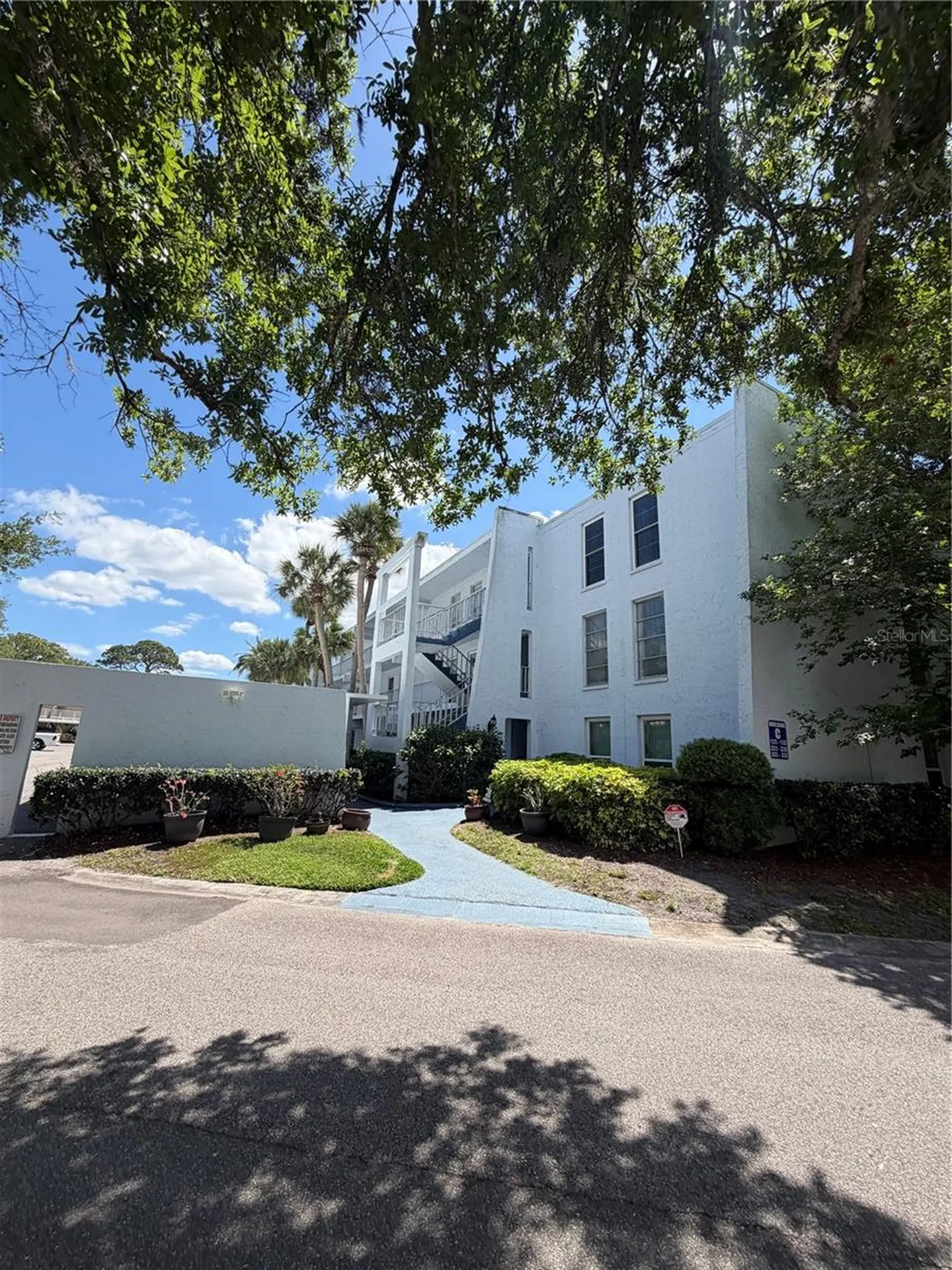 225 Country Club Drive Largo FL 33771