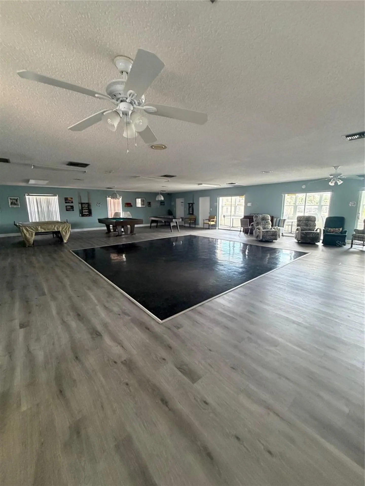 225 Country Club Drive Largo FL 33771