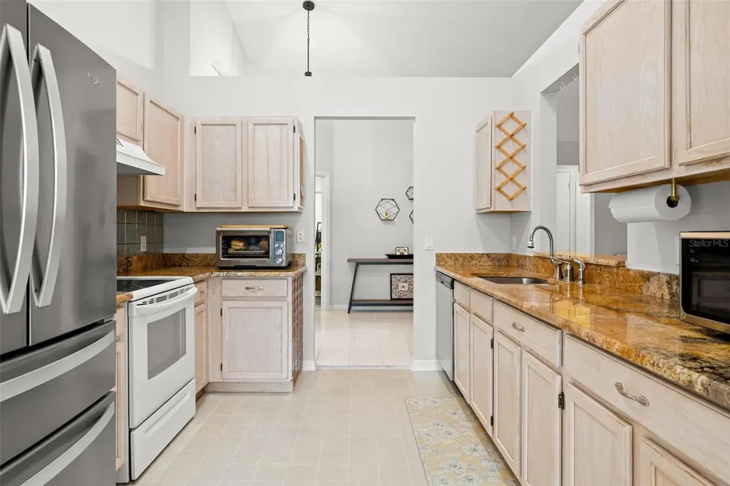 1620 Navigator Lane Tarpon Springs FL 34689