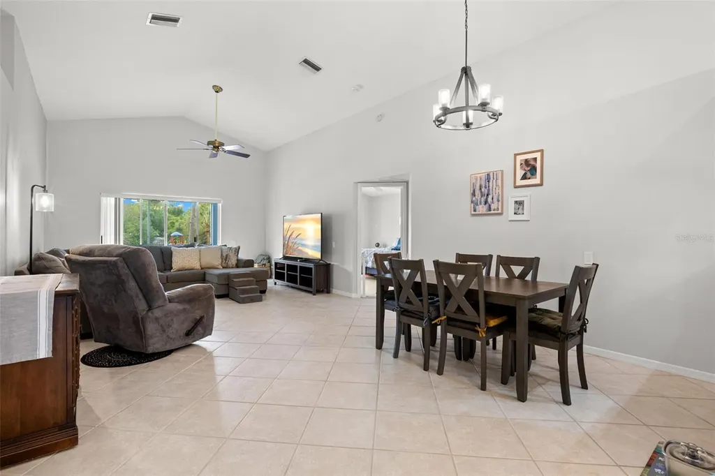 1620 Navigator Lane Tarpon Springs FL 34689