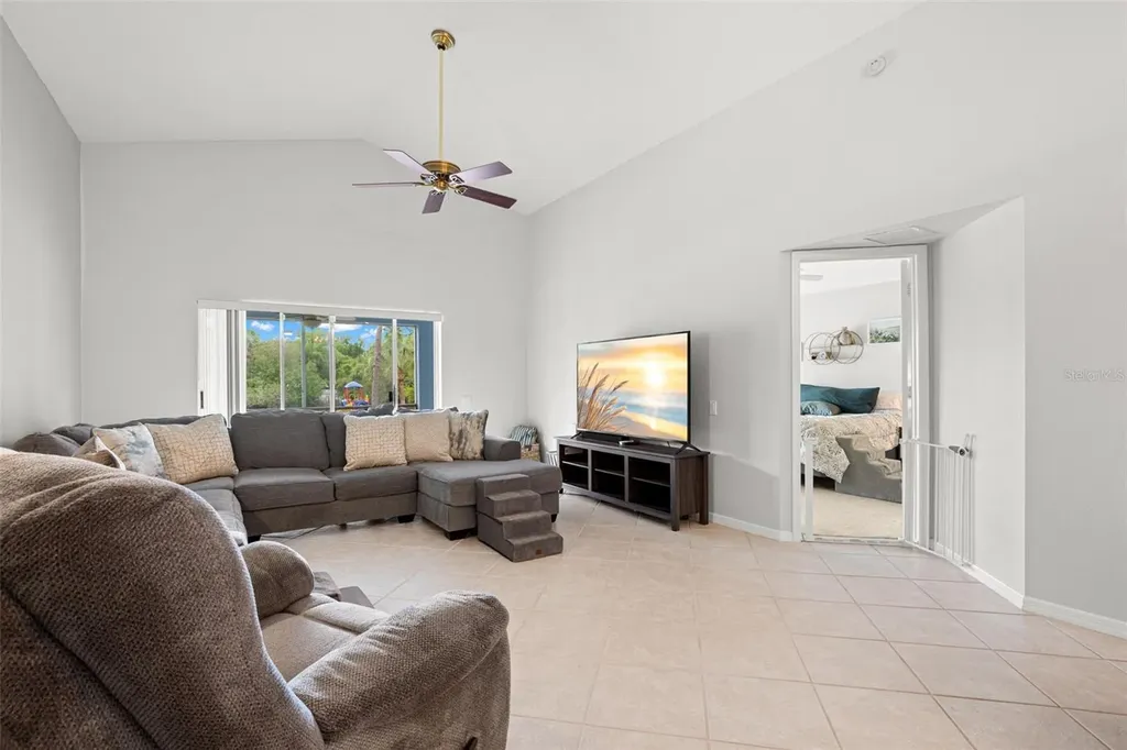 1620 Navigator Lane Tarpon Springs FL 34689